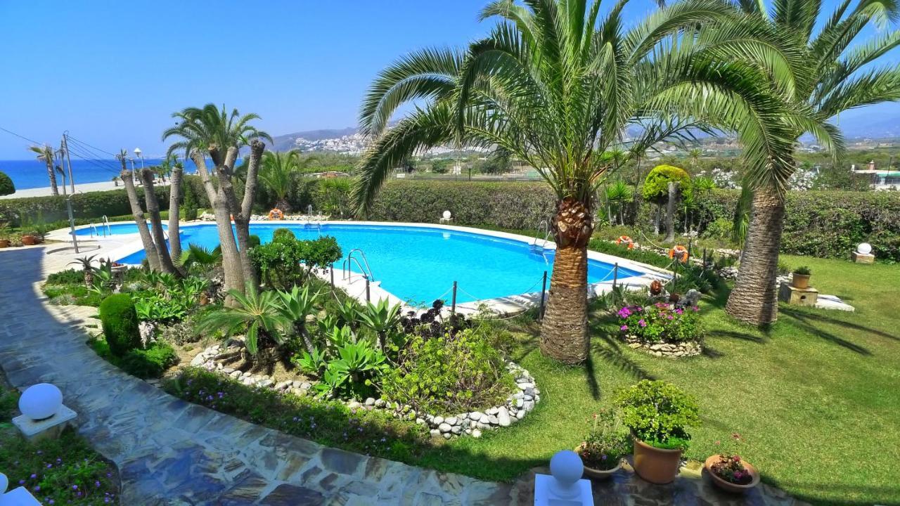 Stella Maris - Sleeps 4 Apartment Nerja Exterior photo